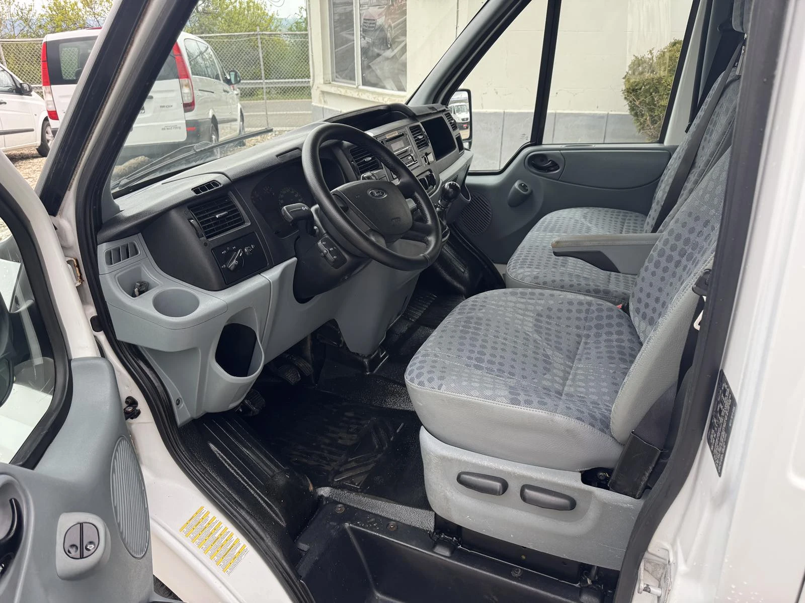 Ford Transit 115k.с.L2H1KLIMA, снимка 8 - Бусове и автобуси - 54284858