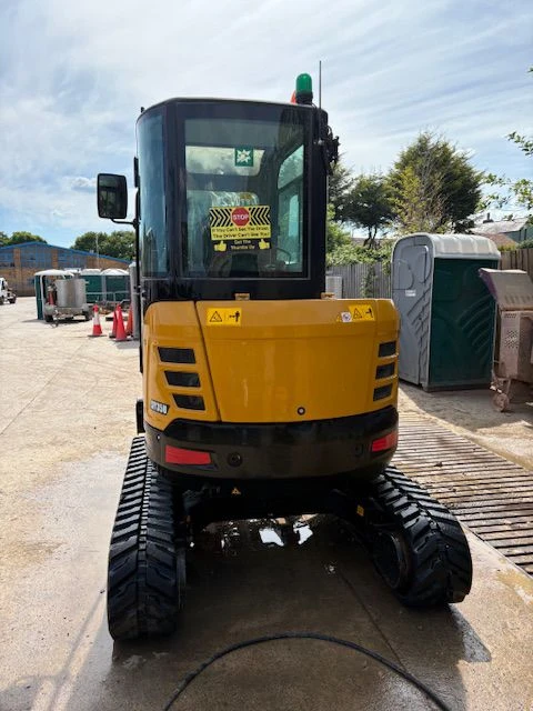 Багер Sany SU35U - изображение 2