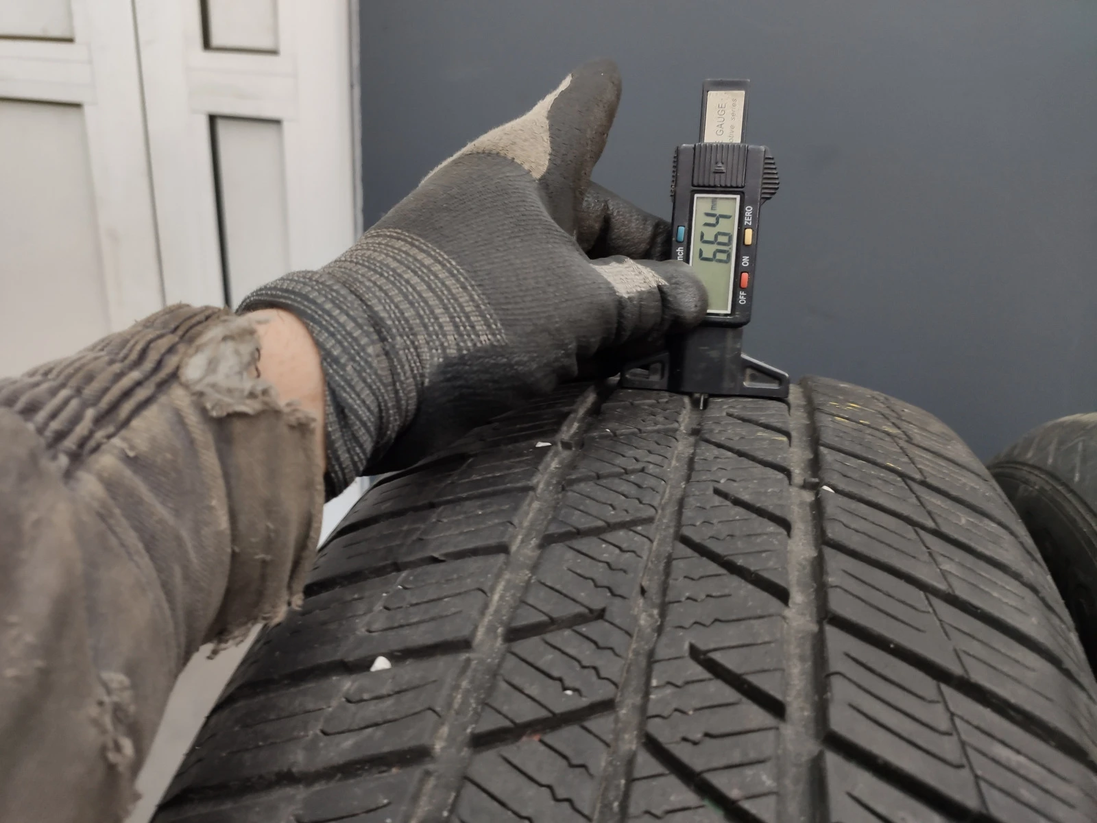  235/60R18 | Mobile.bg   6