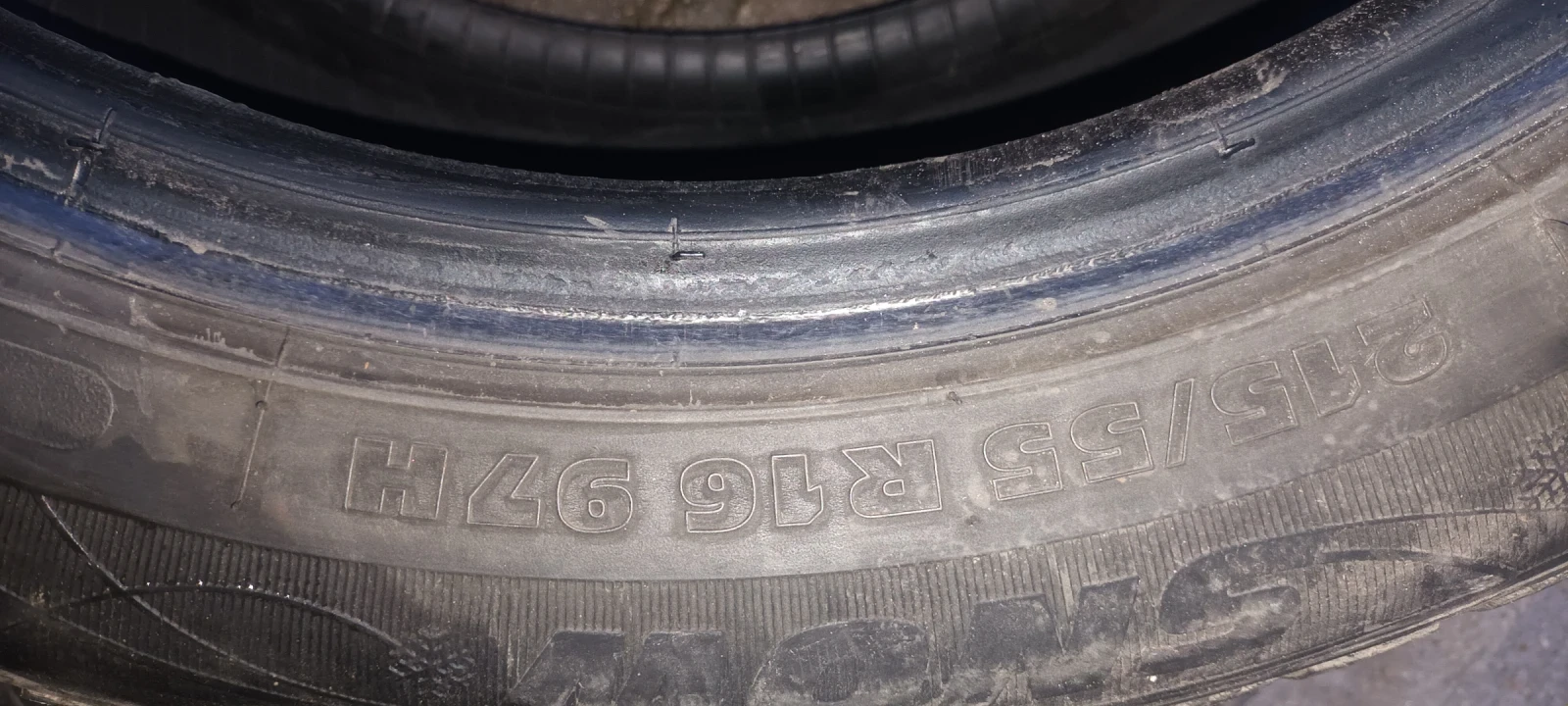 Гуми Зимни 215/55R16, снимка 5 - Гуми и джанти - 54782976