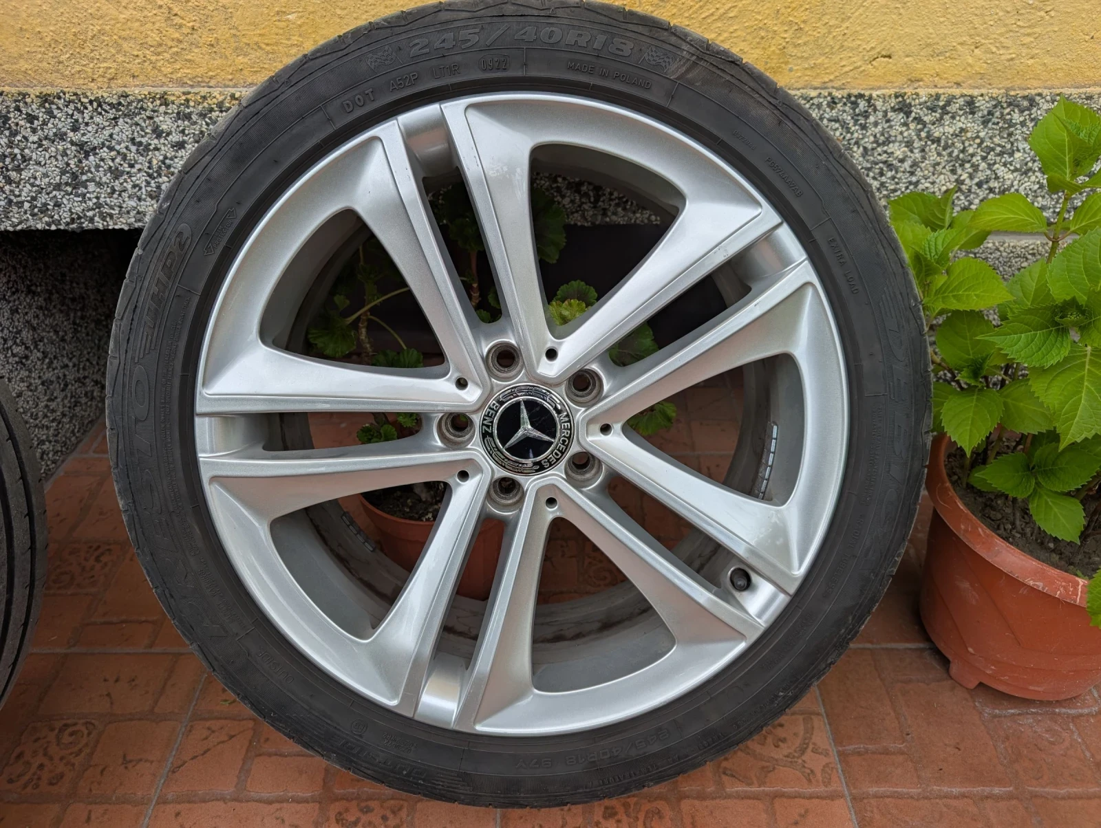 ���� � ������ 245/40R18 | Mobile.bg � ����������� 2