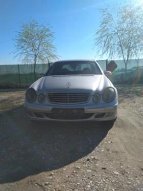 Mercedes-Benz E 270 270, 320CDI 1