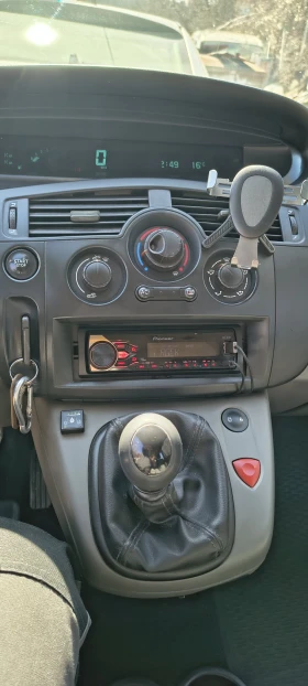 Renault Grand scenic - 2400 € / 4693.99 лв. - 53030136 6