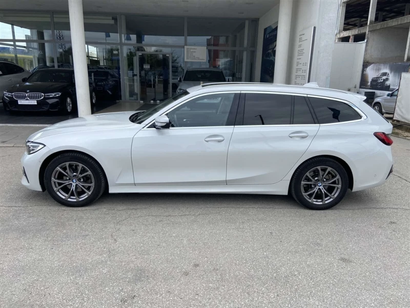 BMW 320 xDrive Touring, снимка 3 - Автомобили и джипове - 42257328