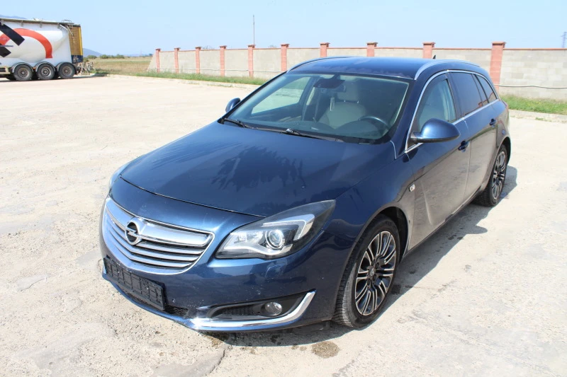 Opel Insignia 2.0D АВТОМАТИК, снимка 1 - Автомобили и джипове - 47403642