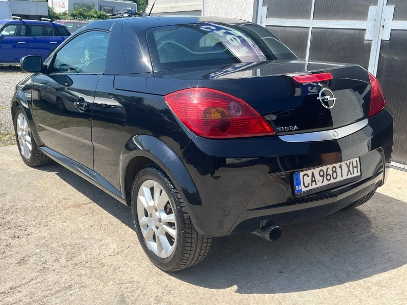 Opel Corsa 1.4i + Климатик, снимка 8 - Автомобили и джипове - 46542752