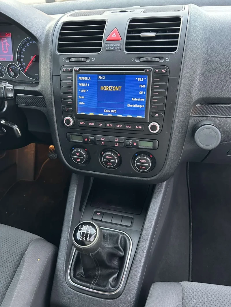 VW Golf 1.9TDI 105к.с, снимка 12 - Автомобили и джипове - 47463444