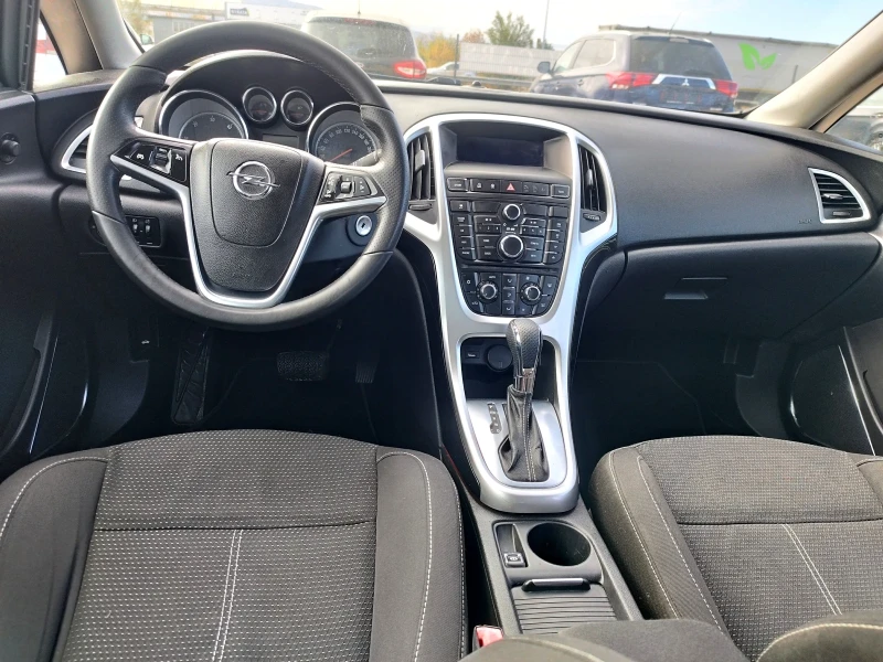 Opel Astra 2.0cdti Automatic euro5B, снимка 9 - Автомобили и джипове - 47799439