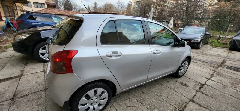 Toyota Yaris, снимка 7 - Автомобили и джипове - 48417443