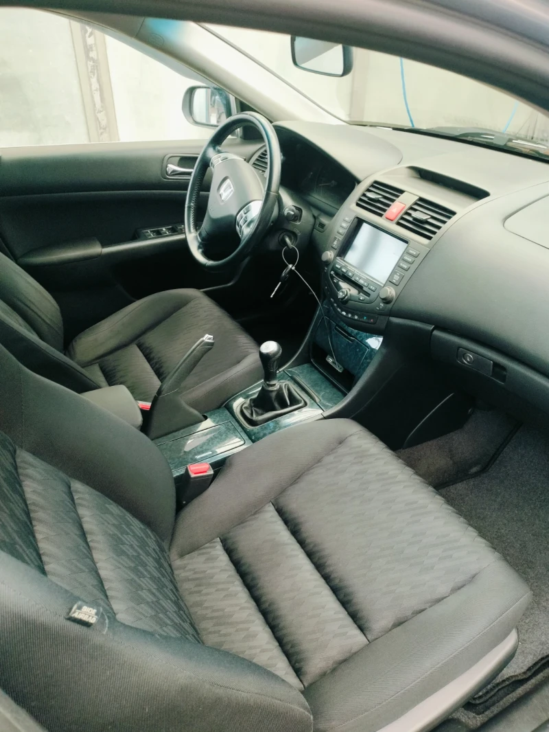 Honda Accord, снимка 11 - Автомобили и джипове - 52105476