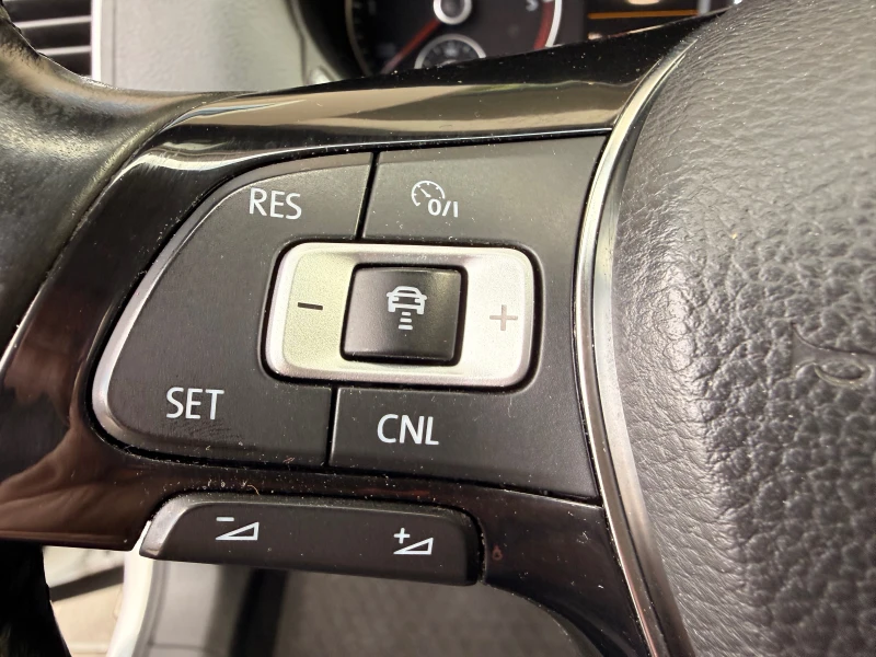 VW Sharan FACELIFT#CARPLAY # МЪРТВА ТОЧКА#СЛЕДЕНЕ ЛЕНТА, снимка 13 - Автомобили и джипове - 52639283