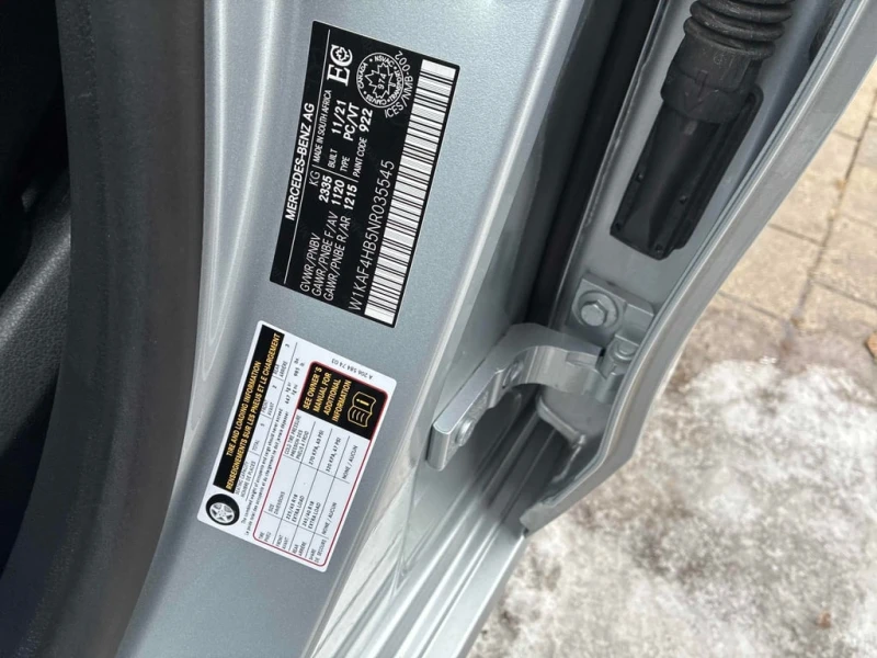 Mercedes-Benz C 300 / AWD / ПОДГРЕВИ / CARFAX / ОПЦИЯ ЗА ФИНАНСИРАНЕ/ , снимка 10 - Автомобили и джипове - 53294670