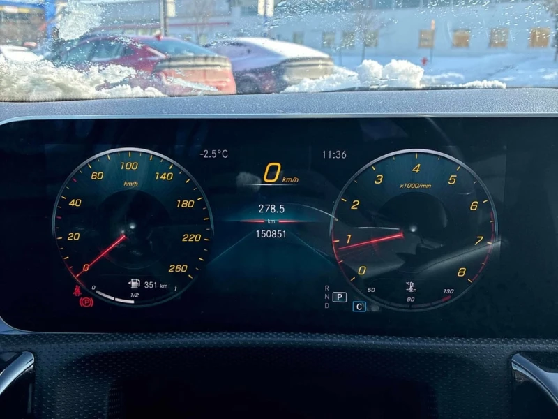 Mercedes-Benz A 220 CARFAX, снимка 8 - Автомобили и джипове - 53366931