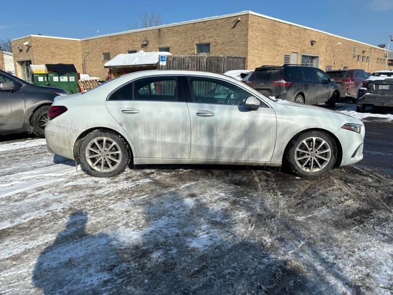 Mercedes-Benz A 220 CARFAX, снимка 3 - Автомобили и джипове - 53366931