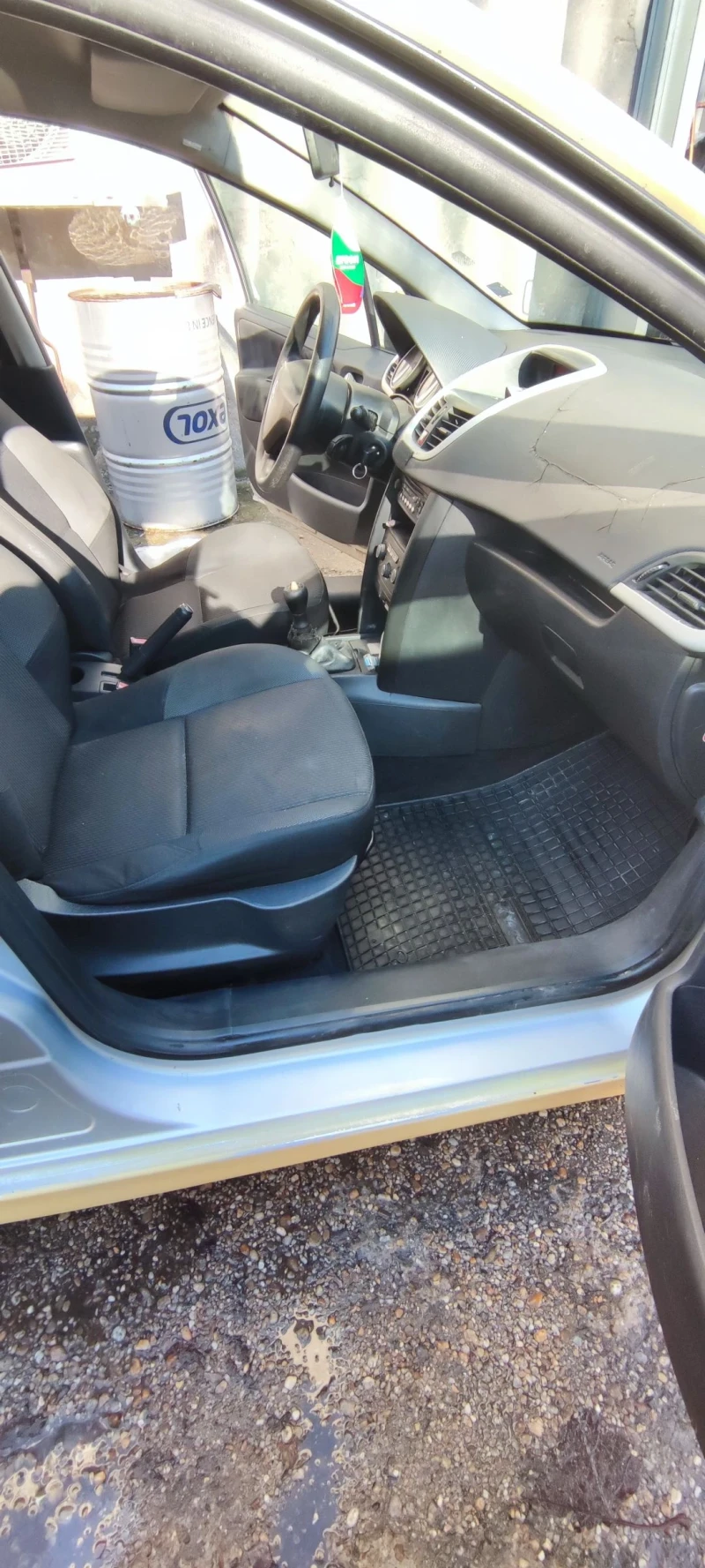 Peugeot 207 1, 4 HDI , снимка 8 - Автомобили и джипове - 53439514