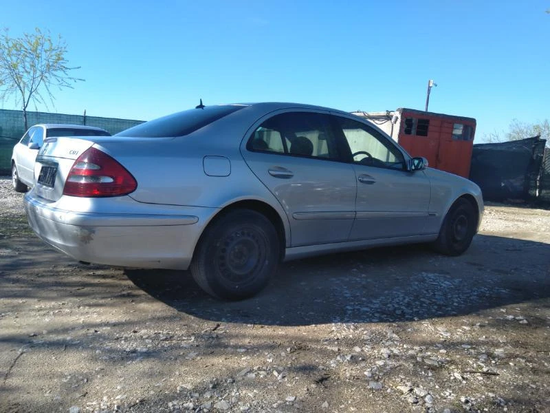 Mercedes-Benz E 270 270, 320CDI, снимка 3 - Автомобили и джипове - 28231012