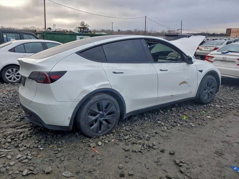 Tesla Model Y, снимка 3 - Автомобили и джипове - 54818835