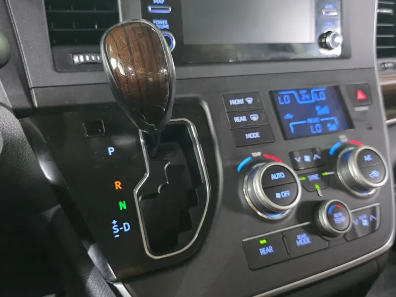 Toyota Sienna 3.5 ������ 4x4 | Mobile.bg � ����������� 8