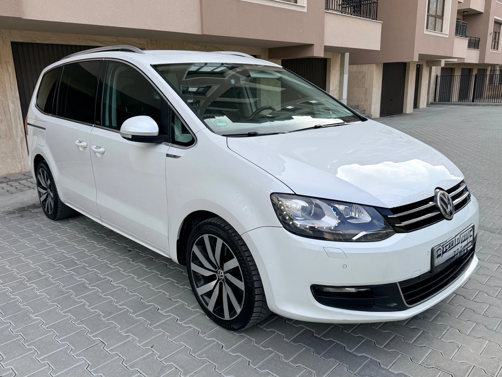 VW Sharan FACELIFT#CARPLAY # МЪРТВА ТОЧКА#СЛЕДЕНЕ ЛЕНТА, снимка 1