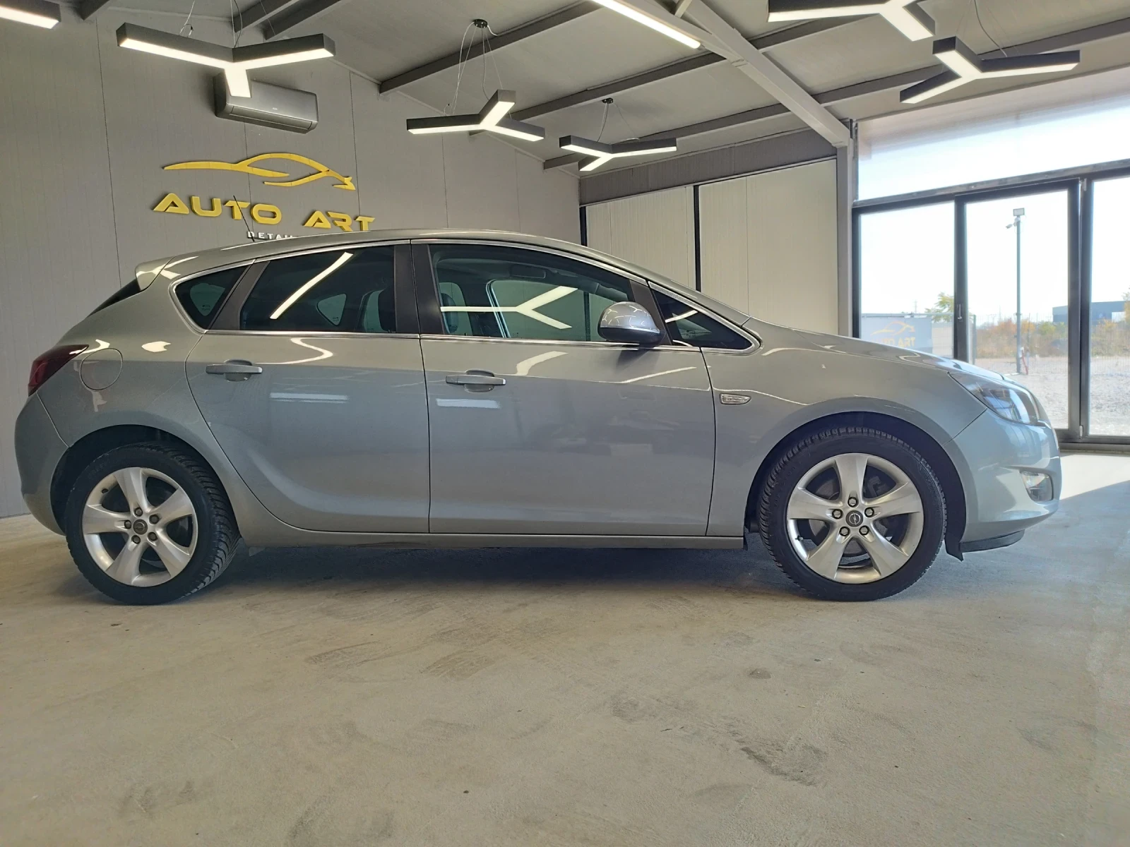 Opel Astra 2.0cdti Automatic euro5B - изображение 3