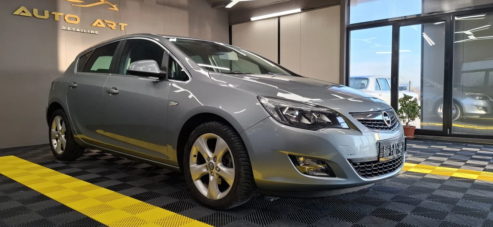 Opel Astra 2.0cdti Automatic euro5B - изображение 2