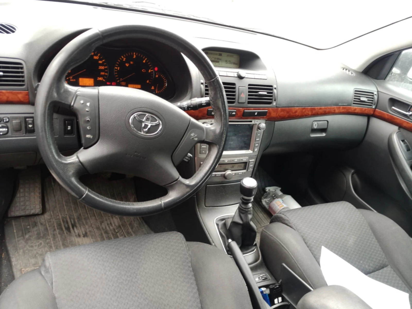 Toyota Avensis  - изображение 4