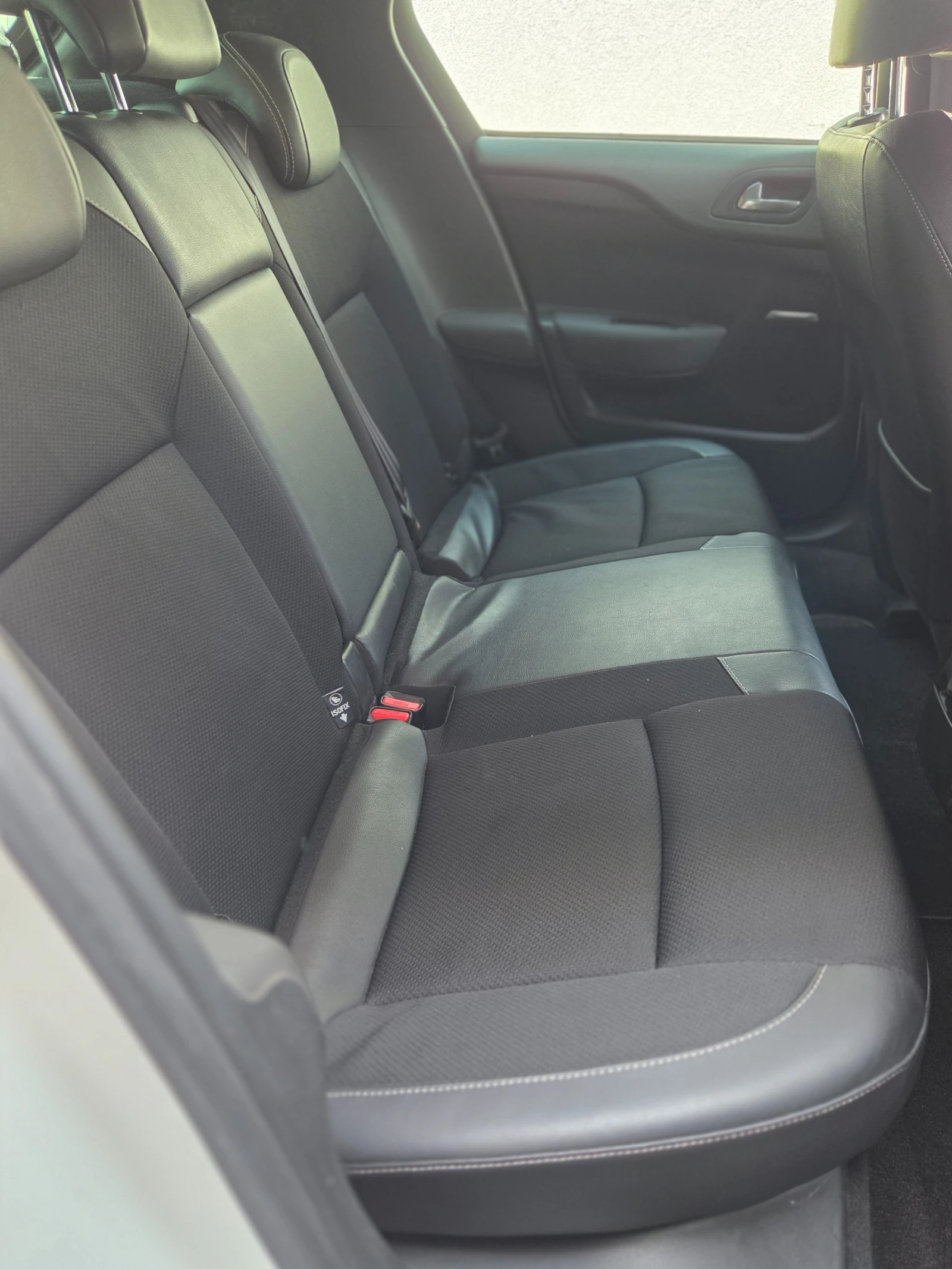 Citroen DS4 1.6 е-HDI NAVI ПЕРФЕКТЕН  - изображение 10