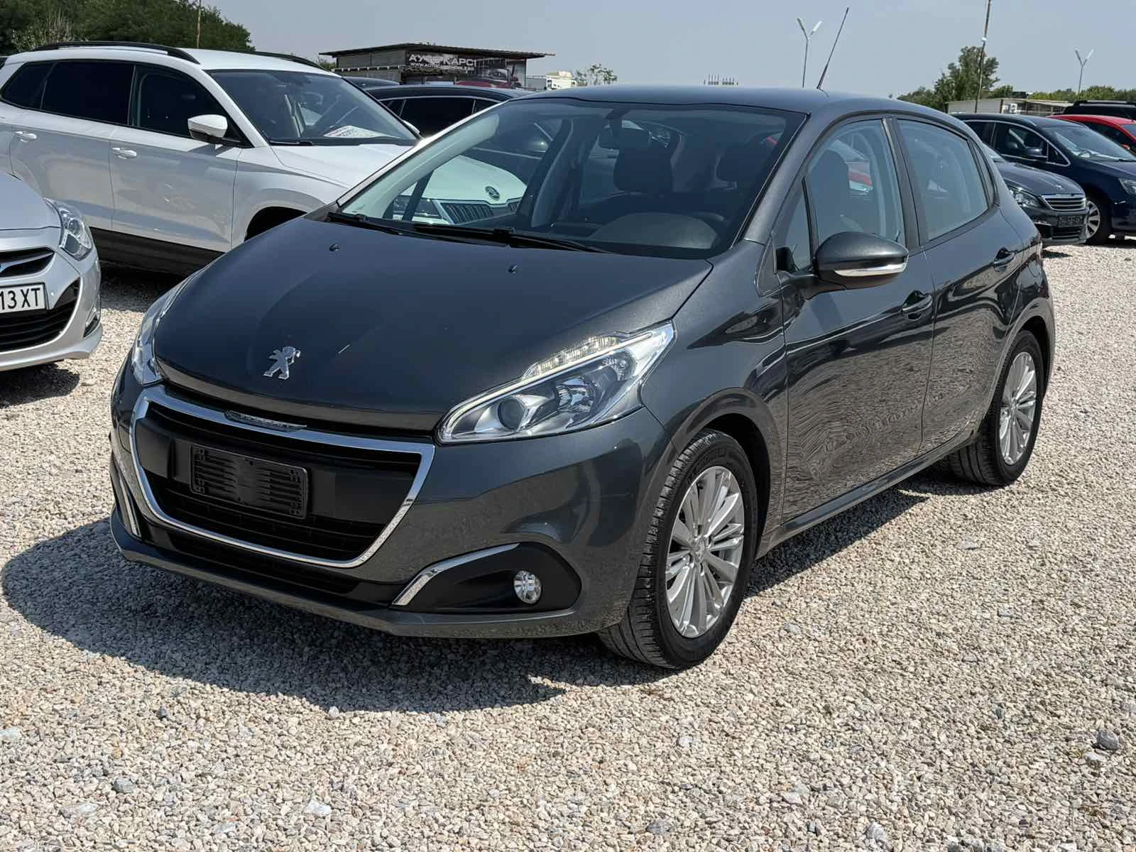 Peugeot 208 1.2i | Mobile.bg — изображение 1