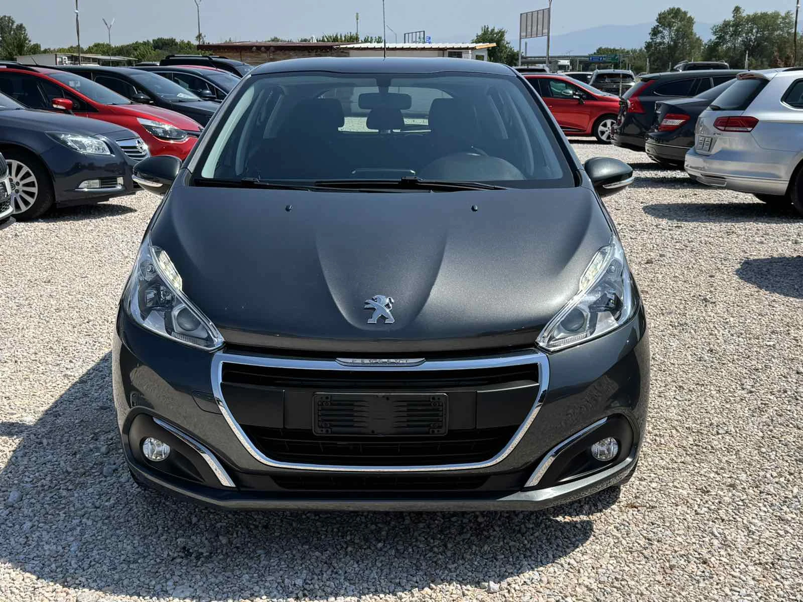 Peugeot 208 1.2i - изображение 2