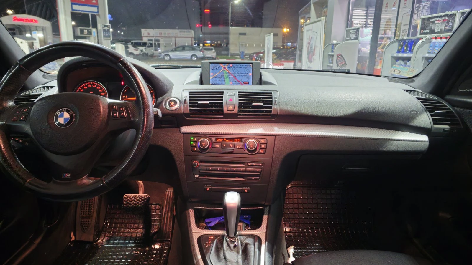 BMW 120 Keyless \ Navi \ M-Pack - изображение 9