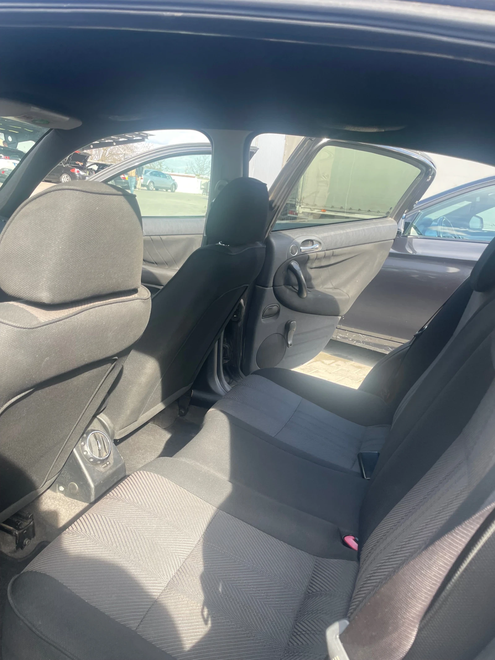 Alfa Romeo 147, снимка 8 - Автомобили и джипове - 54173630