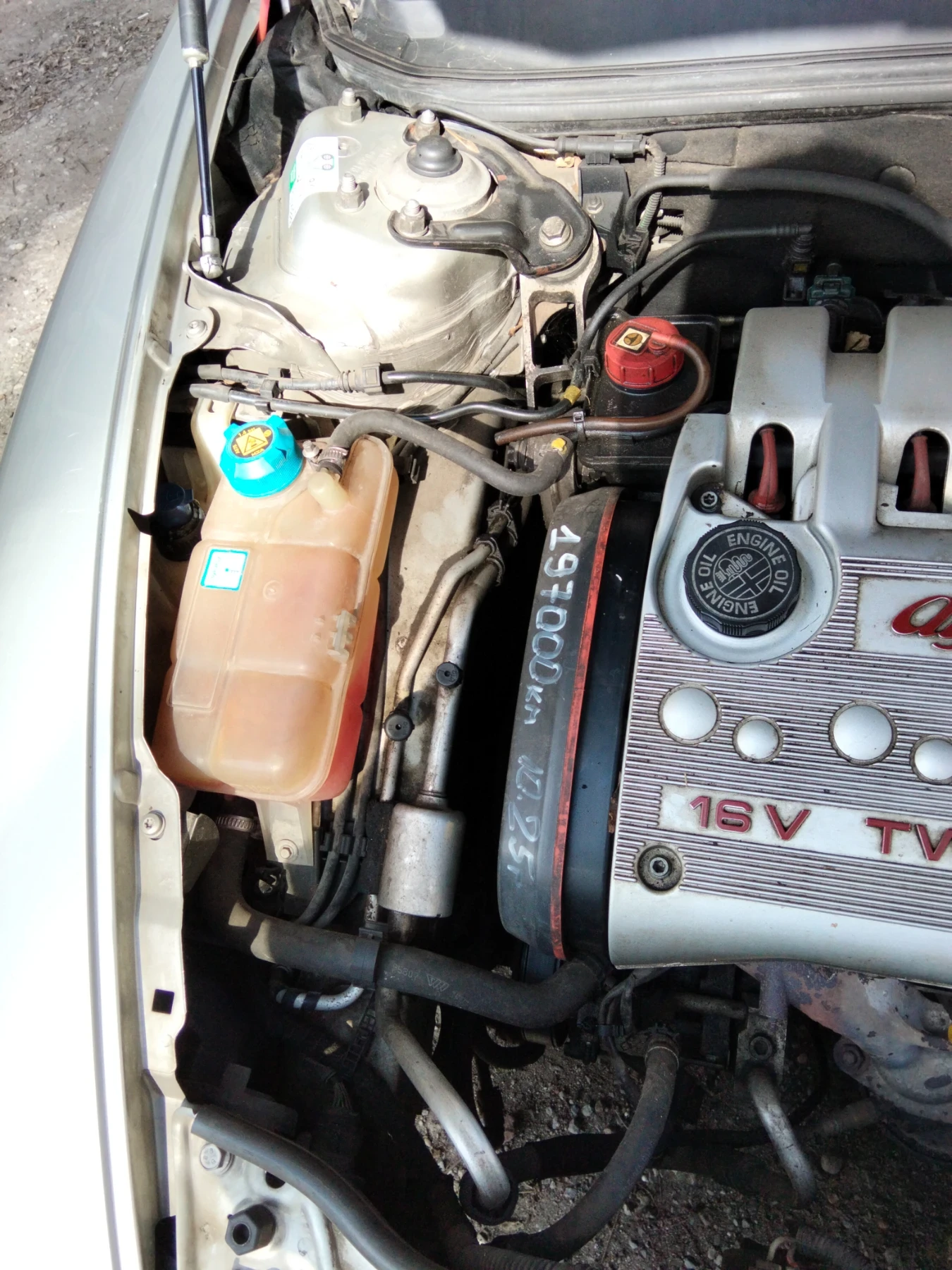 Alfa Romeo 147, снимка 10 - Автомобили и джипове - 54271498