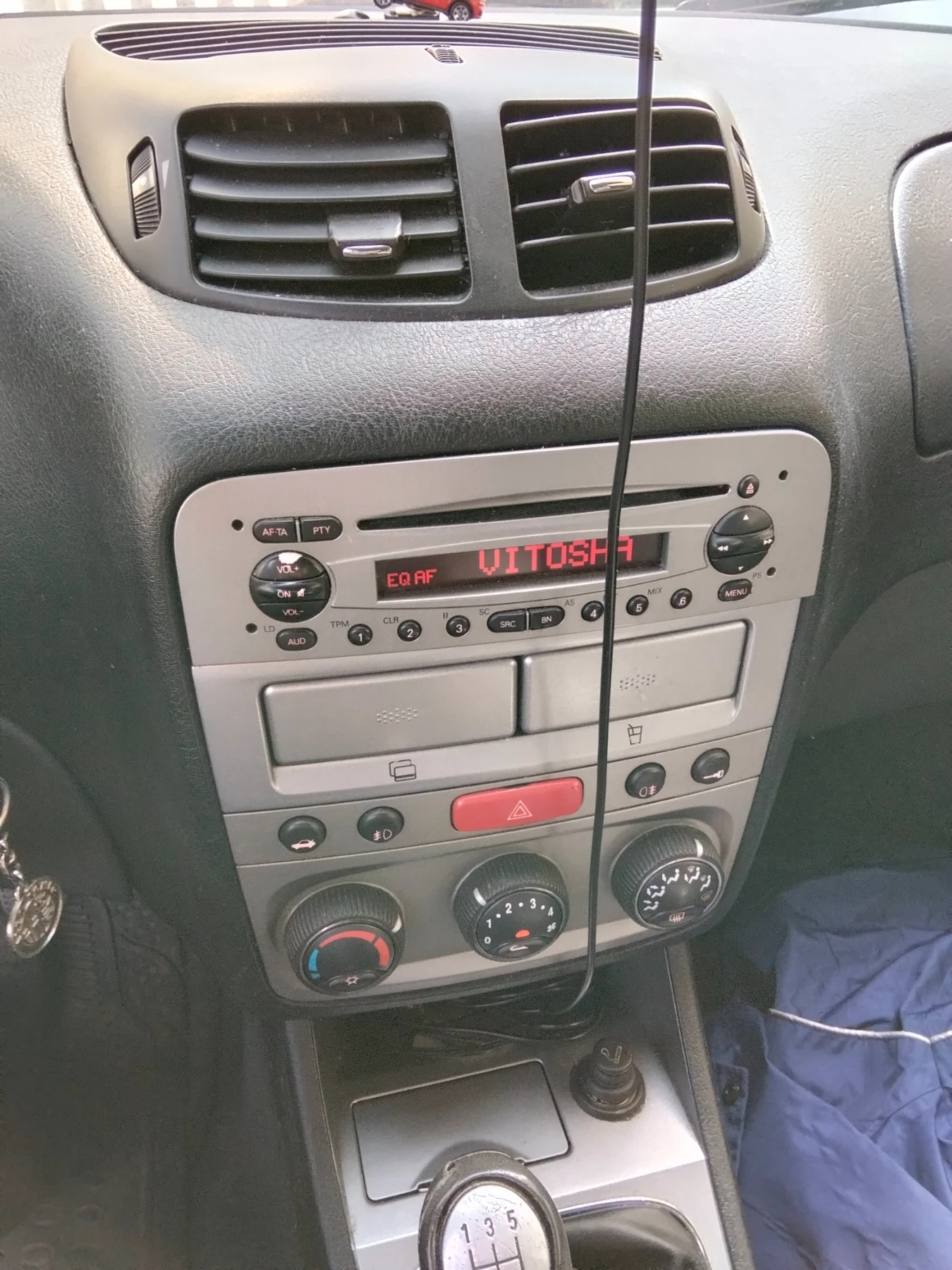 Alfa Romeo 147, снимка 6 - Автомобили и джипове - 54271498