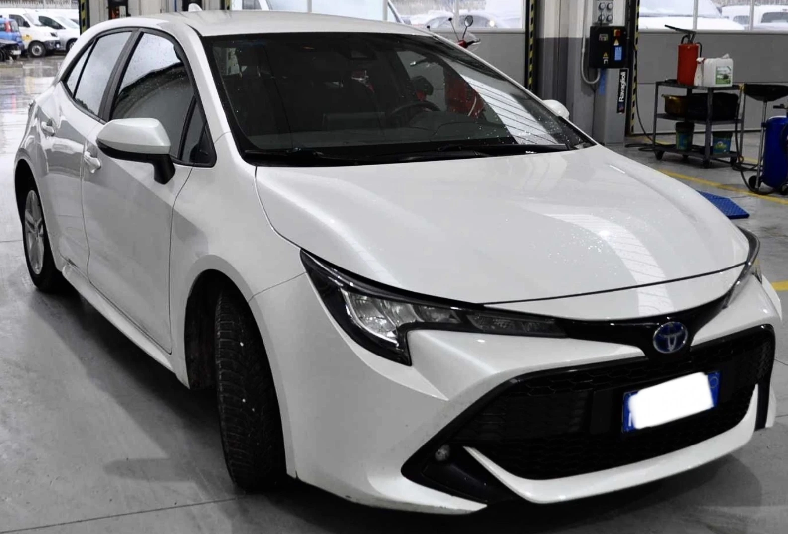 Toyota Corolla Business | Mobile.bg � ����������� 1