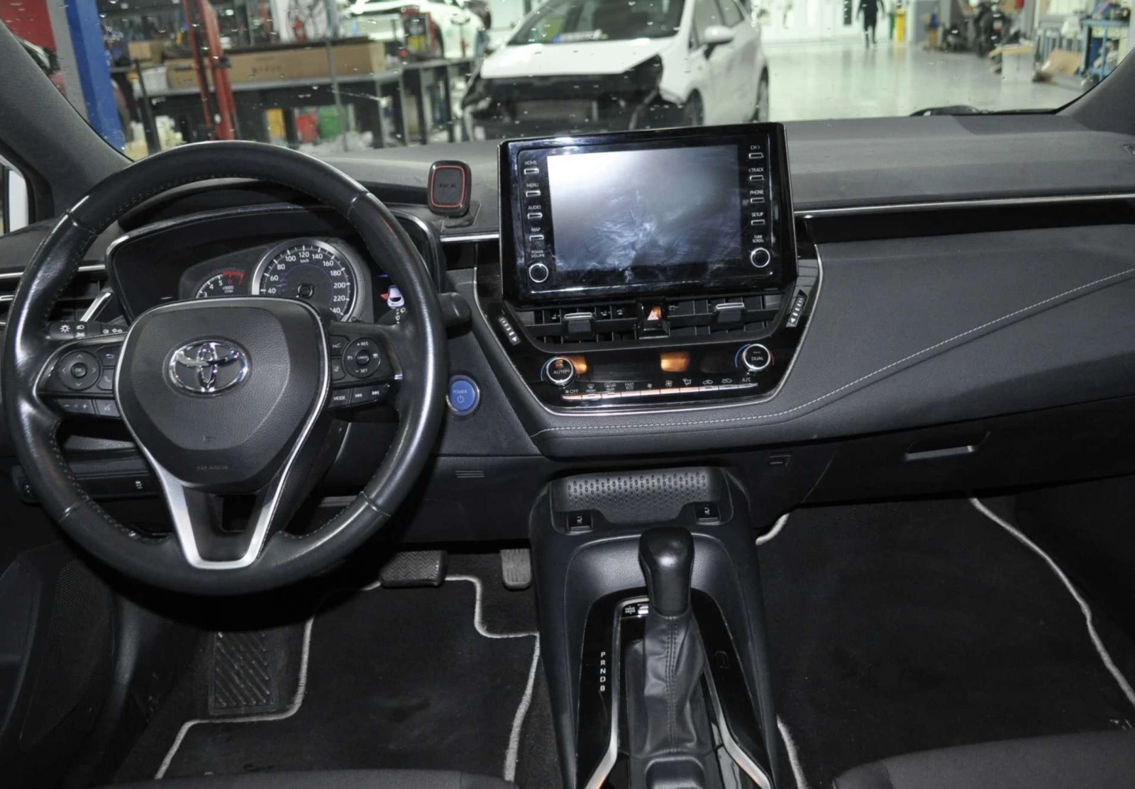 Toyota Corolla Business | Mobile.bg � ����������� 5