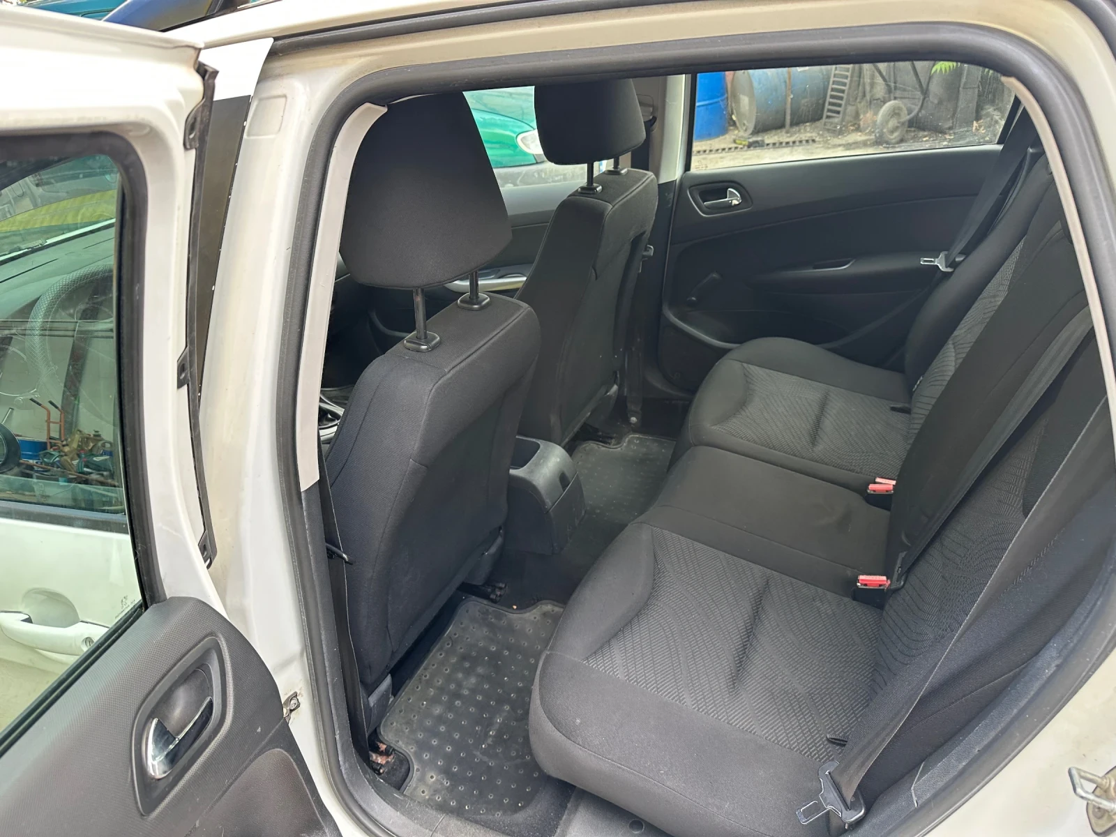 Peugeot 308 SW, снимка 6 - Автомобили и джипове - 54593397