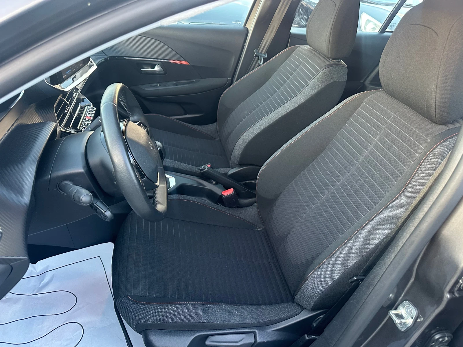 Peugeot 208 1.2i 86HP 2021G EVRO6B* 54000km* KTEO OK, снимка 8 - Автомобили и джипове - 54858035