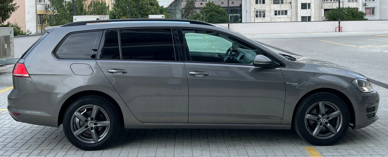 VW Golf Variant 1.6TDI/110/2016Г, снимка 8 - Автомобили и джипове - 55428575