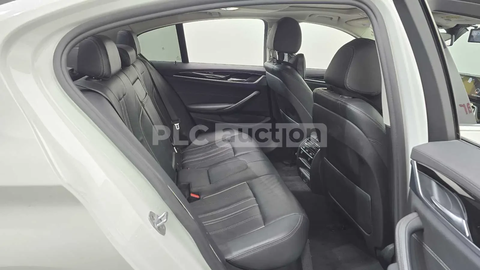 BMW 520 M LUXURY HEAD UP/CAMERA!PANORAMA/, снимка 17 - Автомобили и джипове - 55506653