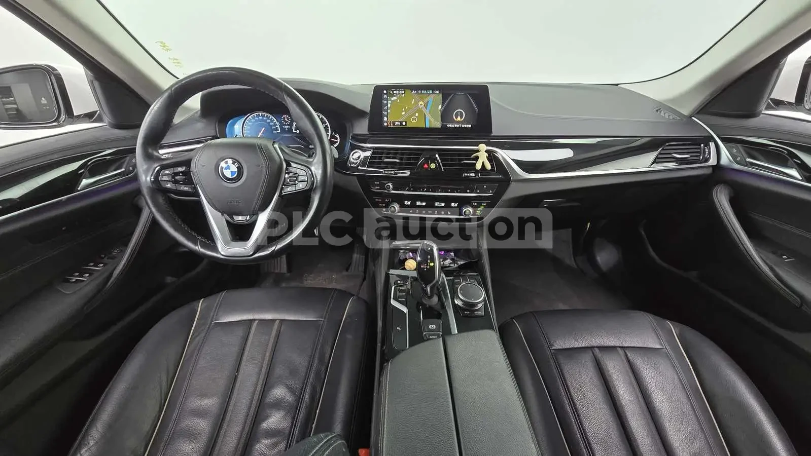 BMW 520 M LUXURY HEAD UP/CAMERA!PANORAMA/, снимка 6 - Автомобили и джипове - 55506653