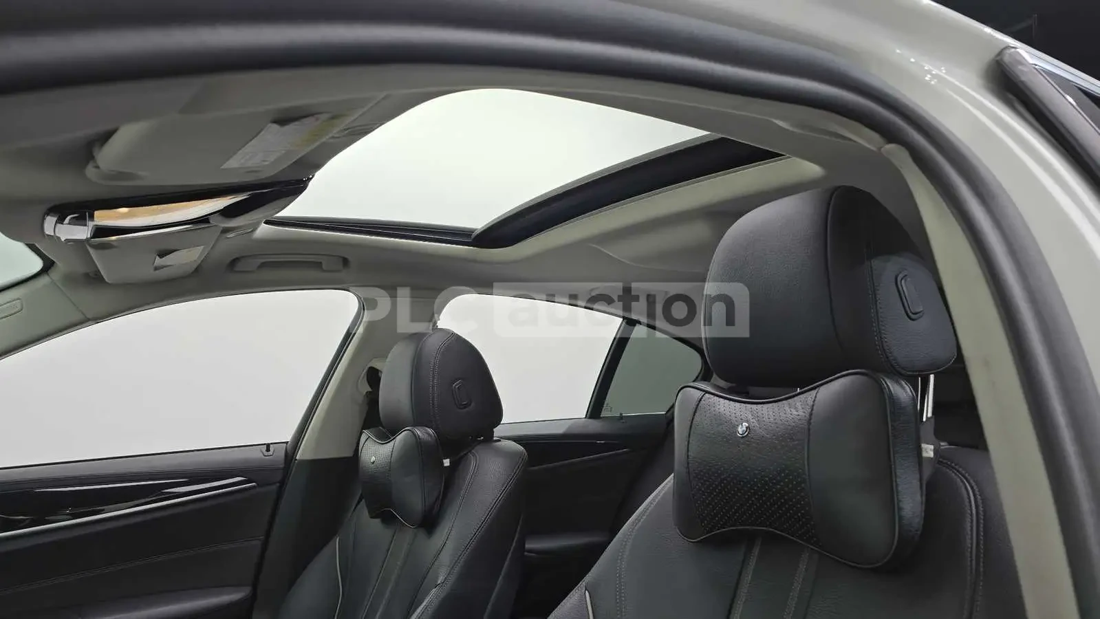 BMW 520 M LUXURY HEAD UP/CAMERA!PANORAMA/, снимка 15 - Автомобили и джипове - 55506653