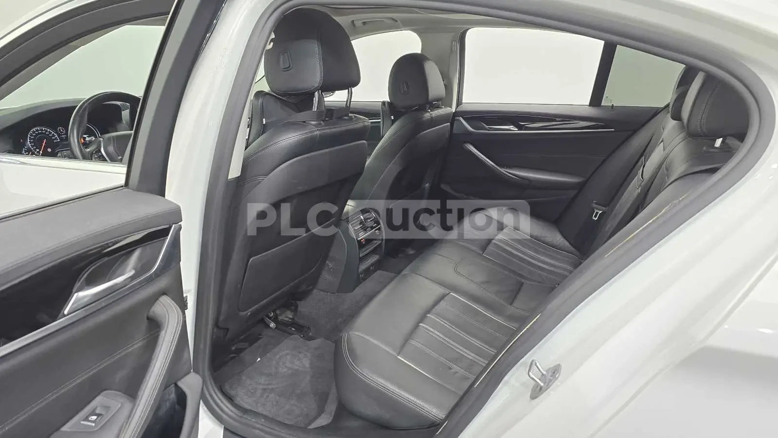 BMW 520 M LUXURY HEAD UP/CAMERA!PANORAMA/, снимка 10 - Автомобили и джипове - 55506653