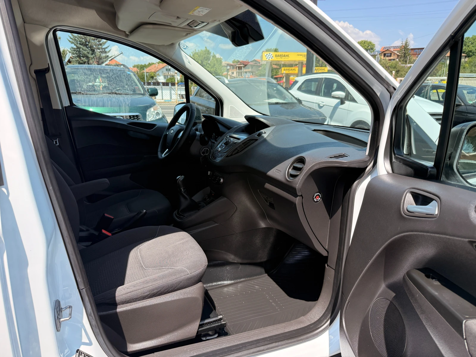 Ford Courier 1.5TDCI EURO6;KLIMA;TUV;COC, снимка 12 - Автомобили и джипове - 55677513