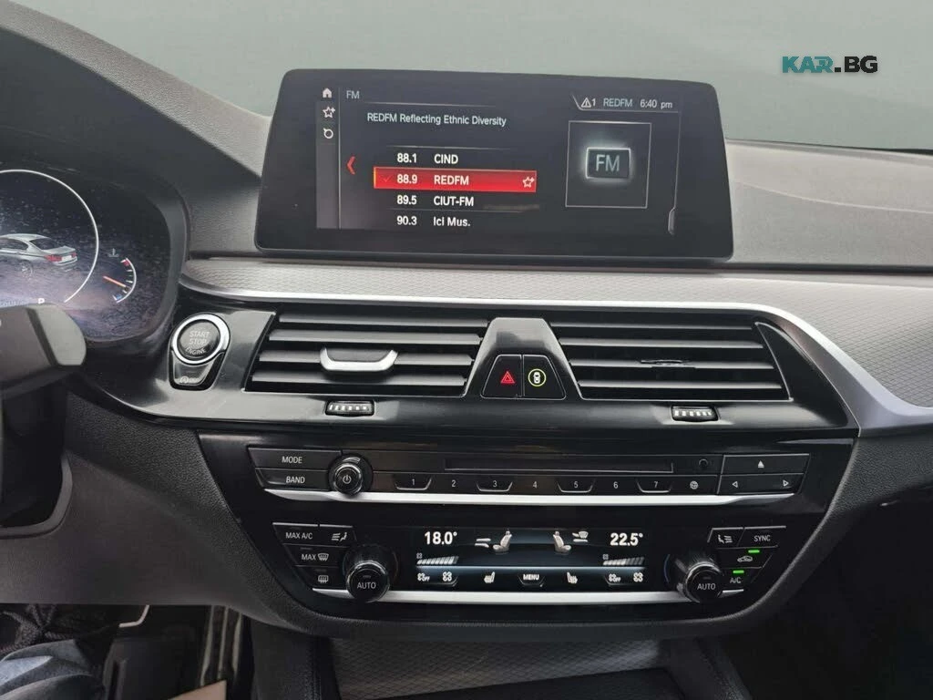 BMW 530 M Pack * HUD  * АвтоКредит * (ЦЕНА ДО БГ), снимка 13 - Автомобили и джипове - 55948025