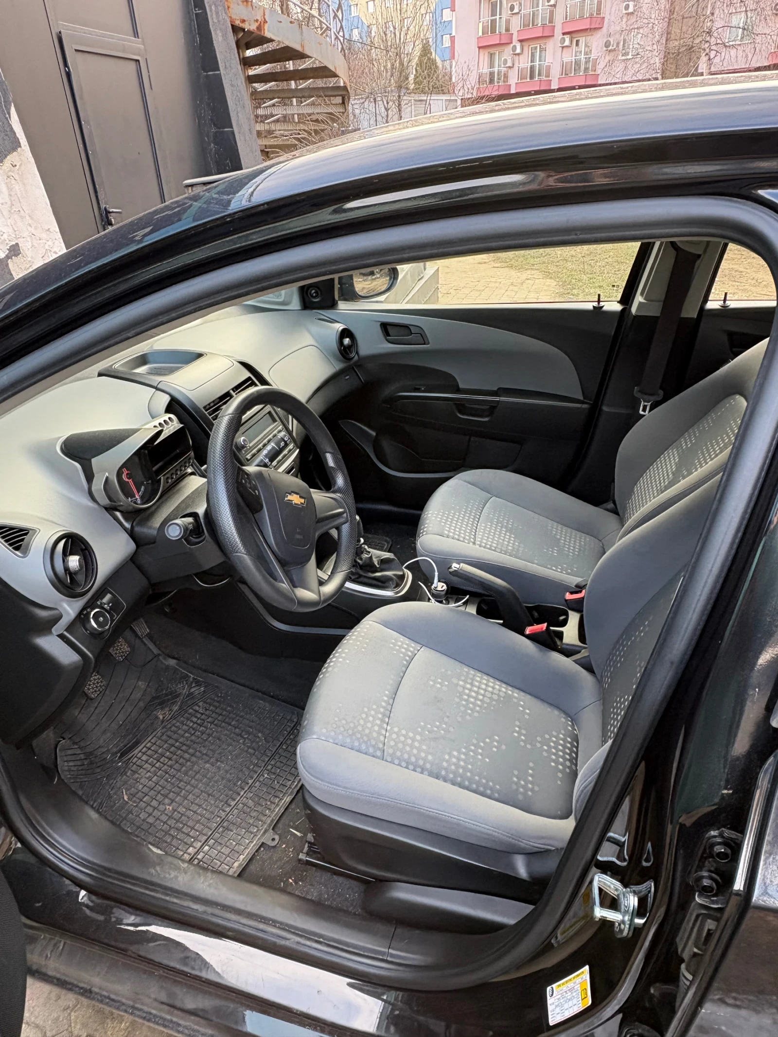 Chevrolet Aveo, снимка 7 - Автомобили и джипове - 56011507