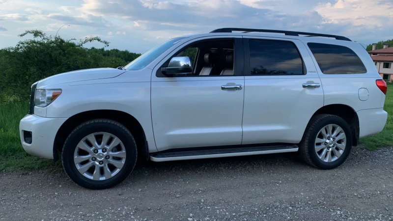 Toyota Sequoia PLATINIUM 5.7  PEARL, снимка 4 - Автомобили и джипове - 47140025