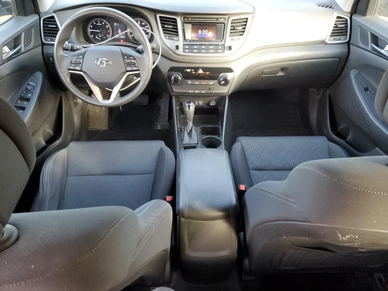 Hyundai Tucson, снимка 8 - Автомобили и джипове - 49290272