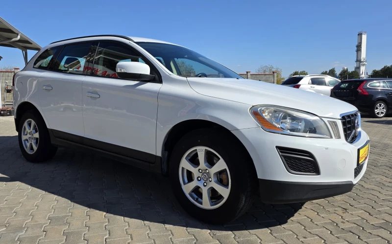Volvo XC60 2.0D , снимка 3 - Автомобили и джипове - 52120096