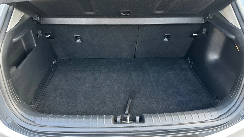 Kia Stonic 1.2 i Първи собственик от България, снимка 10 - Автомобили и джипове - 52248039