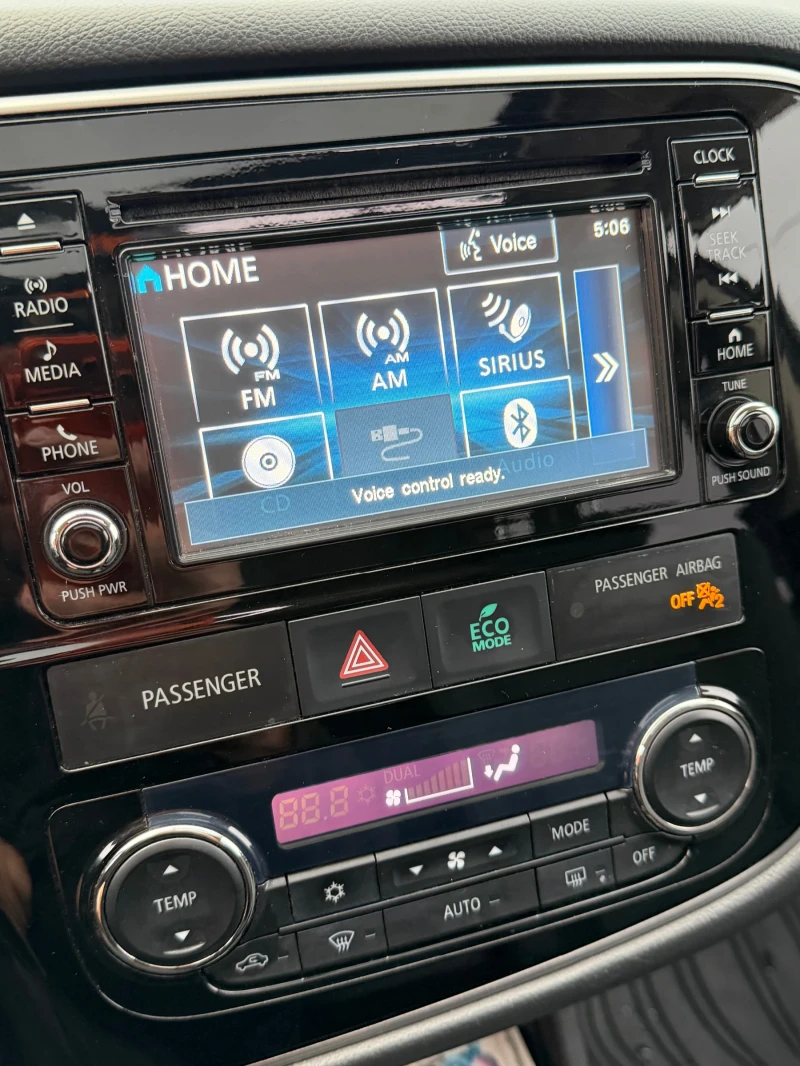 Mitsubishi Outlander 113000км/внос от Канада без аналог!, снимка 10 - Автомобили и джипове - 52642771